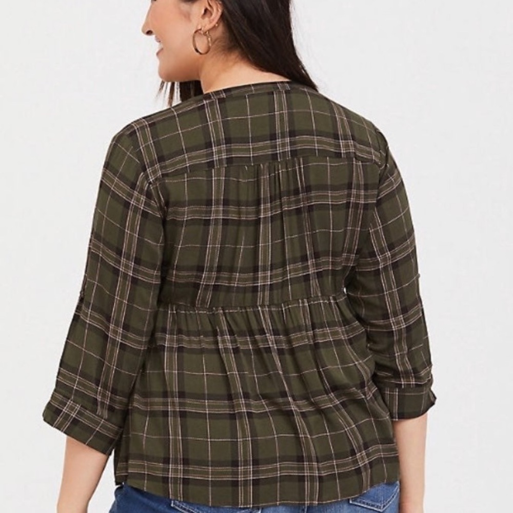 Torrid top - Picture 2 of 3